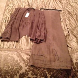 Linen pants with the swing vest sweater, khaki