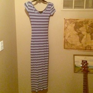 🎉FLASH SALE🎉Derek Heart bodycon dress