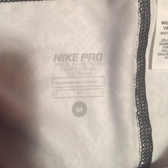 SOLDⓂ️ - Picture 3 of 4