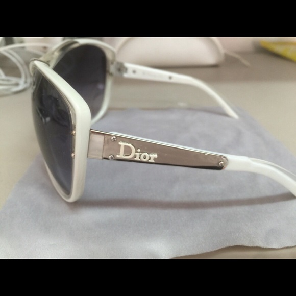 Dior Sunglasses - Picture 3 of 3