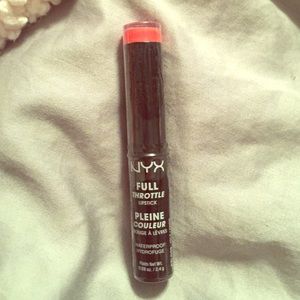 NYX Full Throttle Lipstick (Jolt)