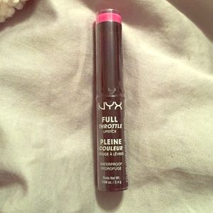 NYX Full Throttle Lipstick (Lethal Kiss)