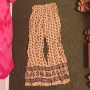 Flow pant- fits up to size XL