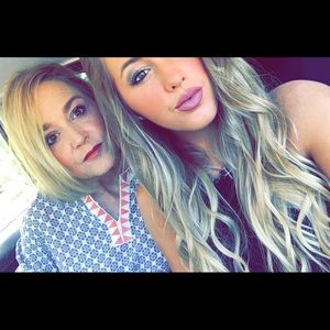 Meet your Posher, Neely