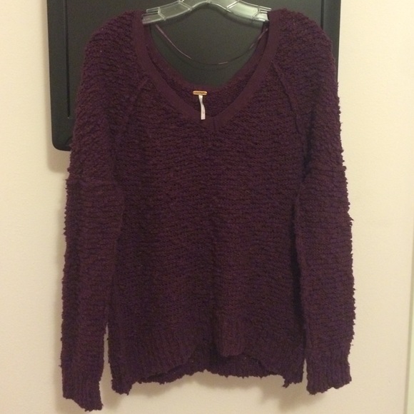 Vneck sweater - Picture 1 of 1