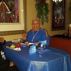 Meet your Posher, Paula