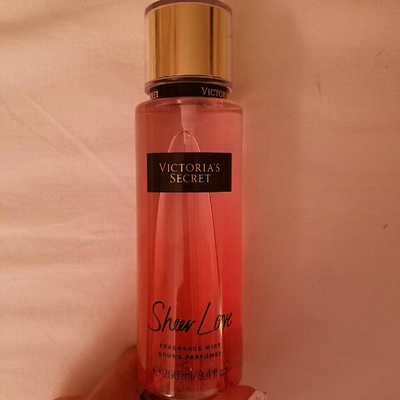 VS Sheer Love Fragrance Mist
