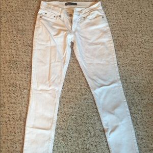 Levi 524 Superlow White Jeans