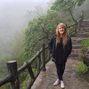 Meet your Posher, Alysia