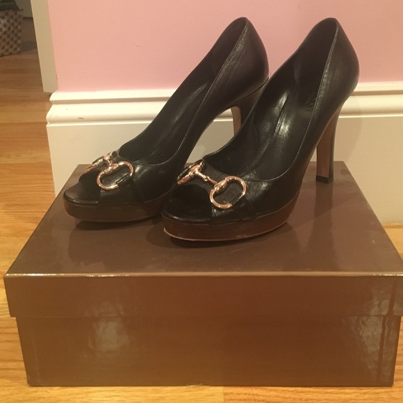 Black Gucci heels - Picture 1 of 4