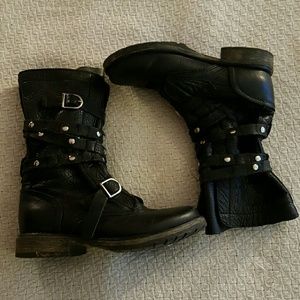 Black strappy Steve Madden Boots size 7