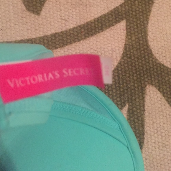 Turquoise VS padded swim top - Picture 2 of 3