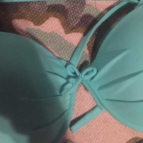 Turquoise VS padded swim top - Picture 3 of 3