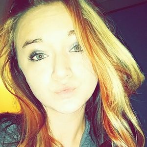 Meet your Posher, Mackayla