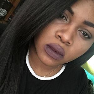 Meet your Posher, Elle