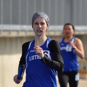 Meet your Posher, Lori