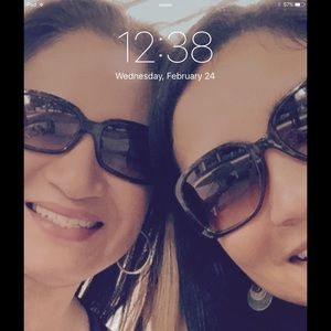 Meet your Posher, Elsa