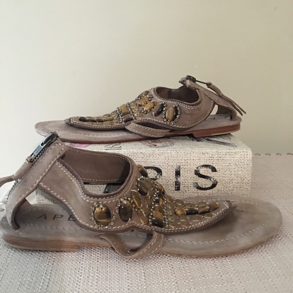 Sandal - Picture 2 of 4