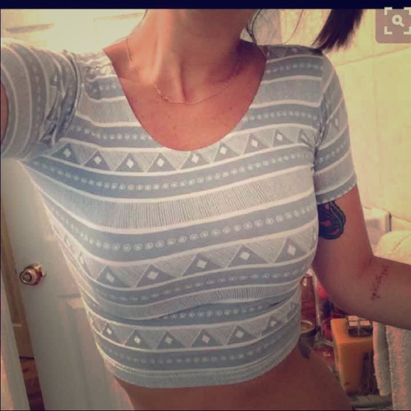American Apparel light blue tribal crop top - Picture 1 of 3