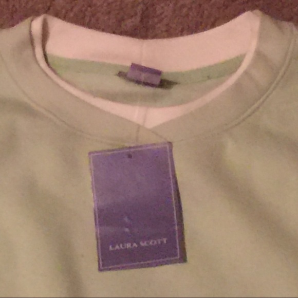 NWT sz L sweatshirt - Picture 5 of 5
