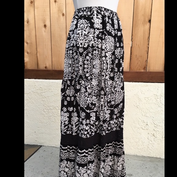 Forbidden Los Angeles Dresses & Skirts - Black & White Maxi Skirt
