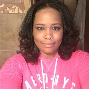 Meet your Posher, April