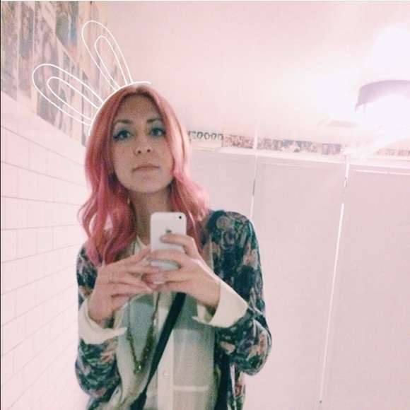 Meet your Posher, Heather - Picture 2 of 4