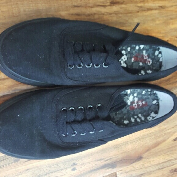 Mossimo Shoes