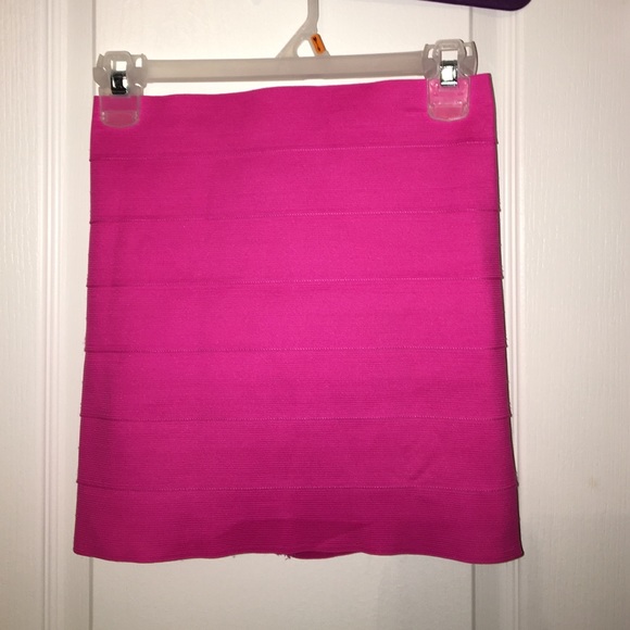 Fuchsia Pink Spandex skirt w/ zipper