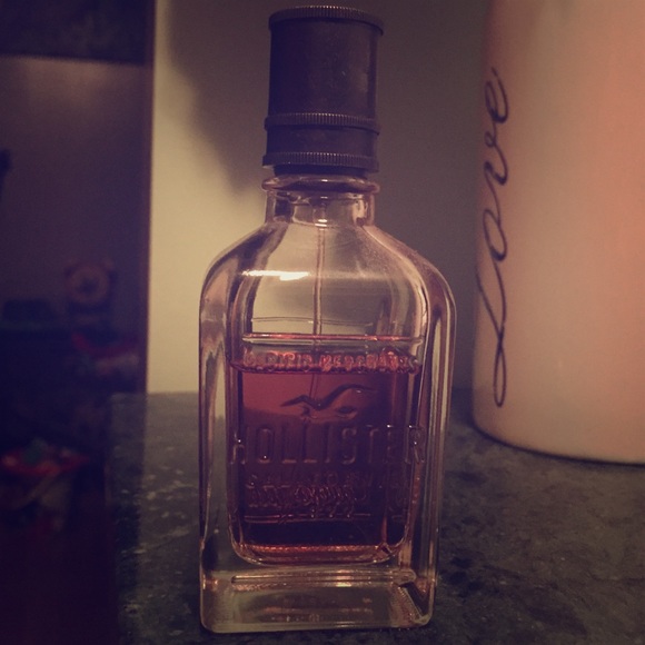Hollister perfume