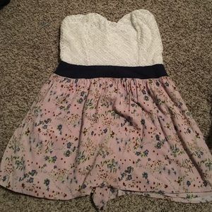 Suuuuuper cute dress romper