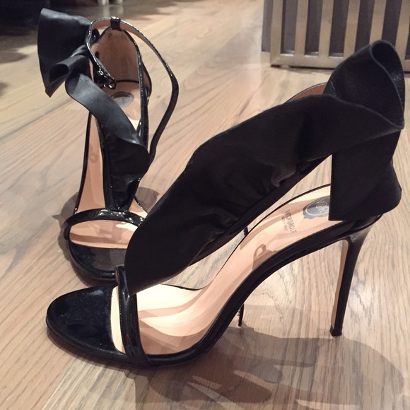 Victor Rolf  Runway Collection - Picture 3 of 4