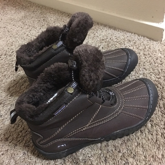 Winter boots