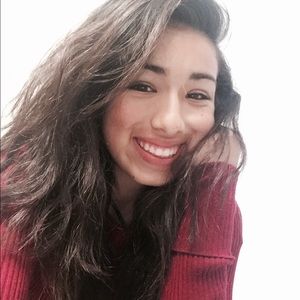 Meet your Posher, Andrea