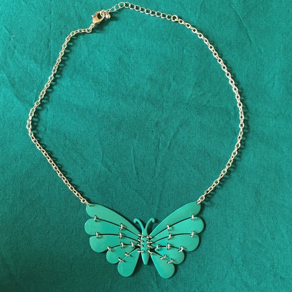 Cute Butterfly Necklace - Picture 2 of 2