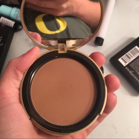 Too faced bronzer