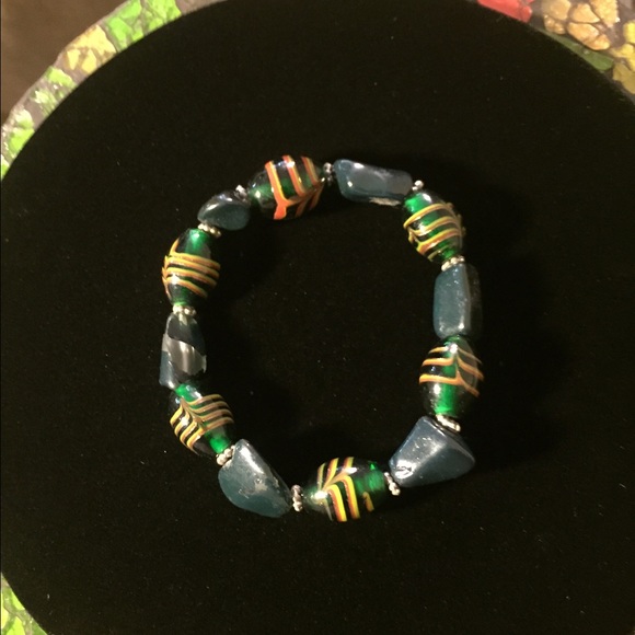 Retro Green Beaded Bracelet