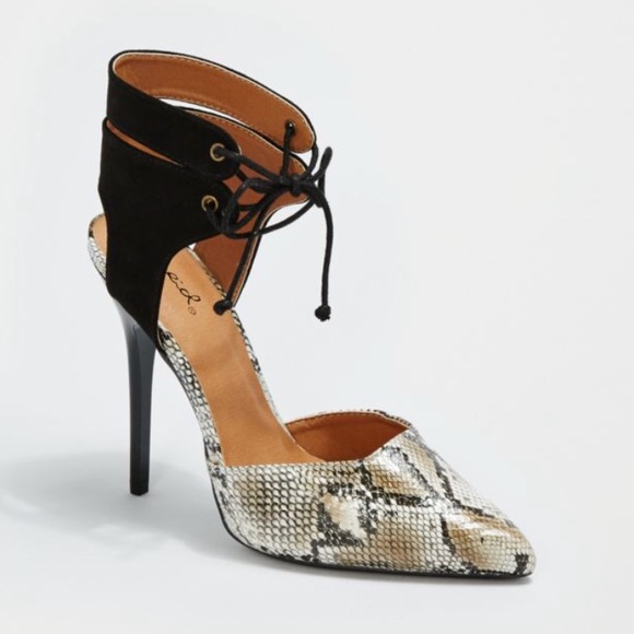 Faux Snakeskin Ankle Tie Pump By Qupid