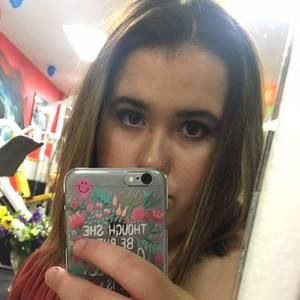 Meet your Posher, Sariah