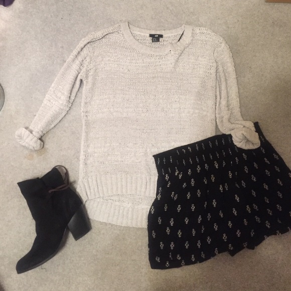 SALE!! Loose Knit Gray Sweater