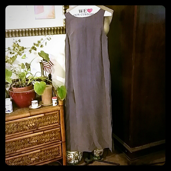 Sleeveless dress