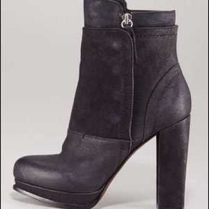 Vera Wang boots