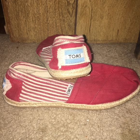 Toms