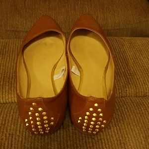 Studded flats