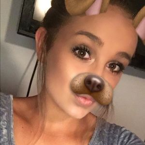 Meet your Posher, Abigail