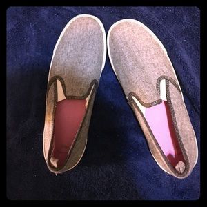 Gap slip on shoes
