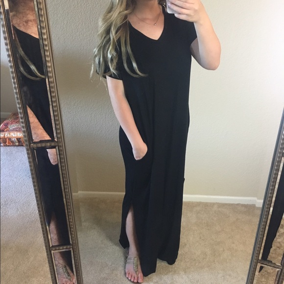 Sale! Black Maxi Dress side pockets - Picture 3 of 4