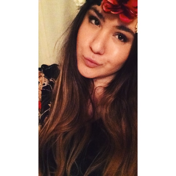 Meet your Posher, Michaela - Picture 2 of 3