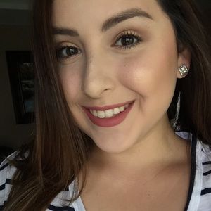 Meet your Posher, Lizzie