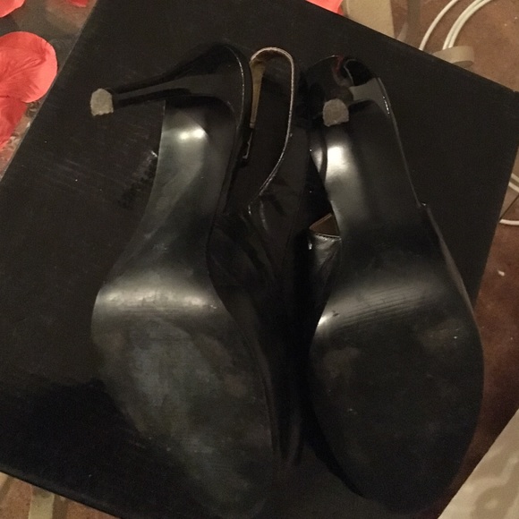 👠GUESS heels 👠 - Picture 2 of 4